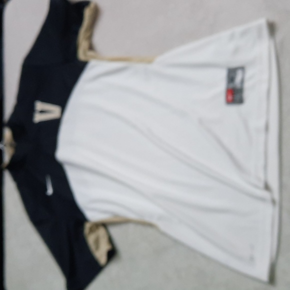 Women's Vanderbilt Medium Jersey Nike With Some Spots See Pictures ๐ธ Basketball - Picture 3 of 5